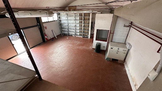 Foto Capannone industriale a Garbagnate Milanese di 120 m² in vendita