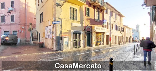 Foto Locale commerciale in Corso Giuseppe Garibaldi, Ariccia Centro