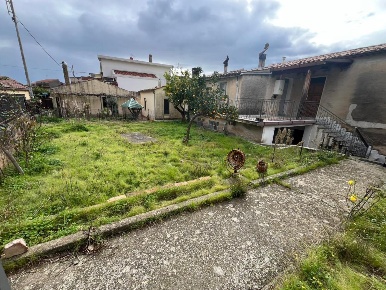 Foto Villa singola in Via Stella, Pianopoli Centro di 205 m² con 8 locali