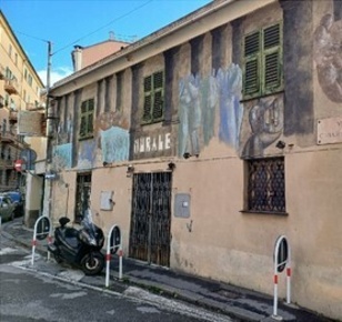 Foto Appartamento in Via Chiaravagna 35, Genova Sestri Ponente di 110 m²