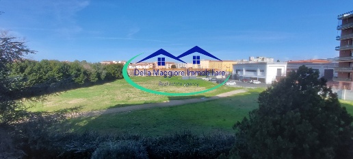 Foto Appartamento a Livorno Zola - Galilei di 191 m² con 9 locali