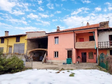 Foto Appartamento a Marsaglia con 8 locali in vendita