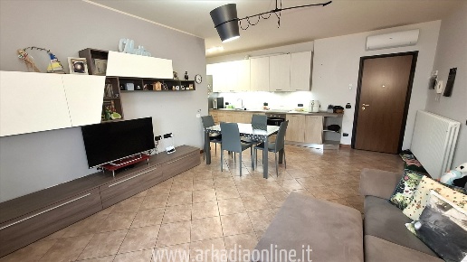 appartamento in vendita a Piacenza in zona Farnesiana