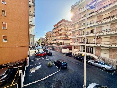 Foto Appartamento in Viale Italia, Ladispoli di 90 m² con 3 locali