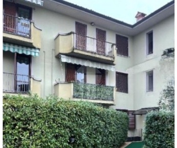 Foto Appartamento in De Gaspari, Coccaglio di 95 m² con 5 locali in vendita