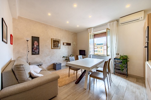 appartamento in vendita a Roma in zona Ostiense