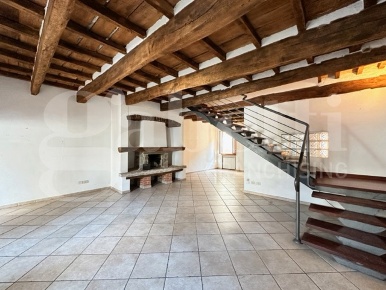 Foto Appartamento in BORGODORO, Faenza di 238 m² con 5 locali in vendita