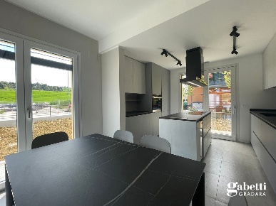 Foto Villa bifamiliare in Via Mortola snc, Gradara di 145 m² con 5 locali