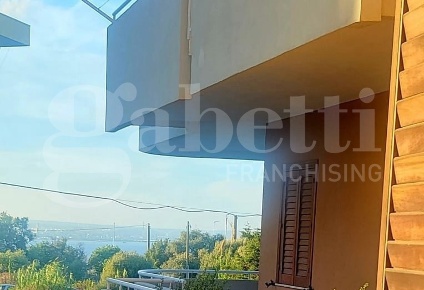 Foto Appartamento a Siracusa Targia di 111 m² con 4 locali in vendita
