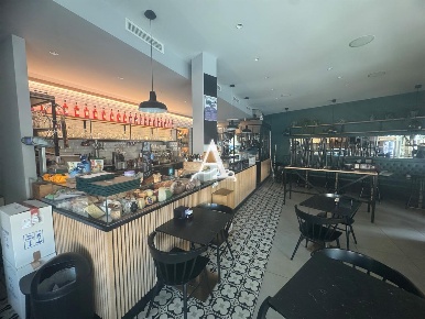 Foto Bar a San Giovanni Lupatoto Centro di 130 m² con 3 locali in vendita