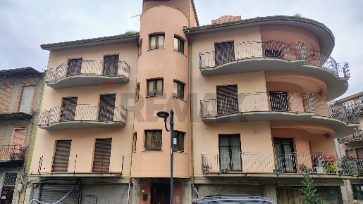 Foto Appartamento in Via Calatafimi 6, Troina di 111 m² con 1 locali
