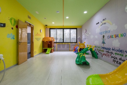 Foto Appartamento in P.zza Nettuno 16, Catania Rotolo di 185 m² in affitto