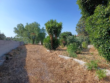 Foto Terreno residenziale a Paternò di 1654 m² in vendita