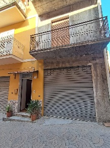 Foto Case semi ndipendenti in via croce 13, Gaggi di 188 m² con 5 locali
