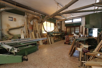 Foto Laboratorio in TRAVERSA TORRE LANDOLINA 71, Siracusa Tivoli di 592 m²