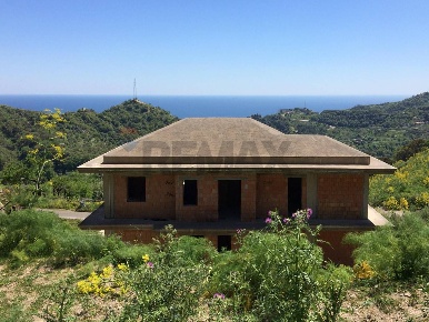 Foto Villa unifamiliare in Sp 13 Snc, Gallodoro di 418 m² con 8 locali