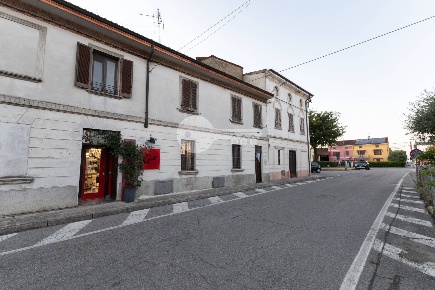 Foto Casa indipendente in Via San Pietro 1, Persico Dosimo Dosimo di 560 m²