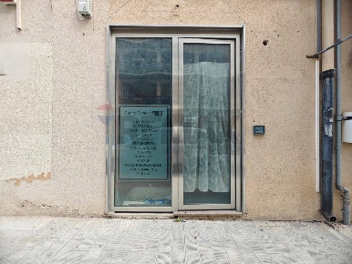 Foto Locale commerciale in via Simeto 16, Siracusa Gelone - Cadorna