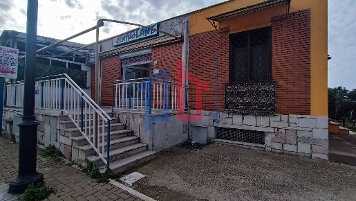 Foto Locale commerciale in viale san lorenzo 69, Ardea Colli Marini