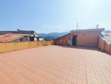 Foto Attico in VIA UMBERTO I 126, Gaggi di 102 m² con 1 locali in vendita