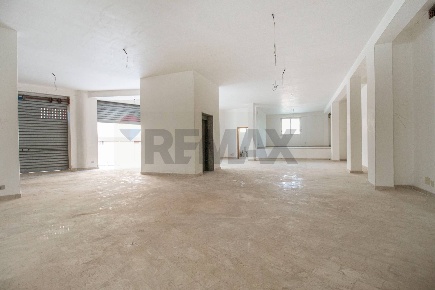 Foto Magazzino in Via Alessi 4-6-8, Caltagirone Centro di 258 m² in affitto