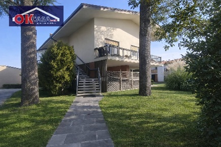 Foto Case semi ndipendenti in Via Nazionale, San Lorenzo Isontino di 170 m²