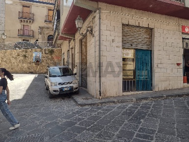 Foto Appartamento in Via G.ppe Alongi 5, Mirabella Imbaccari di 130 m²