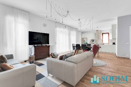 Foto Appartamento in Piazza Roma, Como Centro Storico di 163 m² in vendita