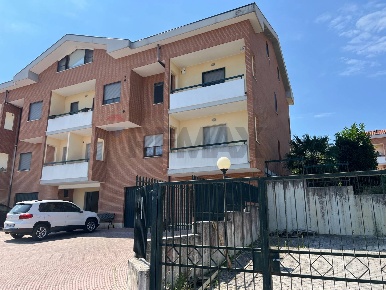 Foto Appartamento in via Santa Giulia Salzano 1, Ripalimosani di 150 m²