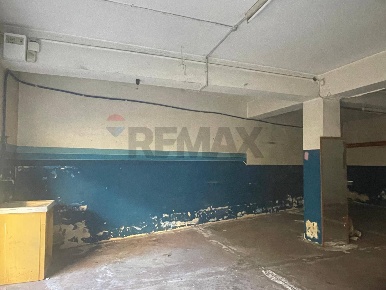 Foto Magazzino in Corso Matteotti 66, Giarre Centro di 76 m² con 1 locali