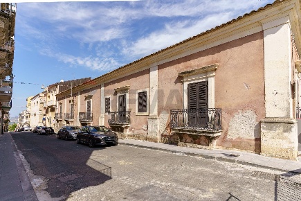 Foto Appartamento in VIA DUCA DEGLI ABRUZZI 147, Carlentini Centro