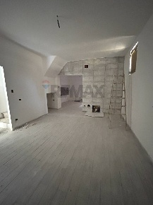Foto Casa indipendente in Via Signorino 244, Caltanissetta Centro di 216 m²