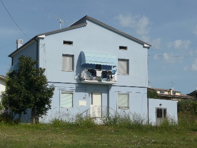 Foto Appartamento in nepezzano, Teramo Nepezzano di 115 m² con 3 locali