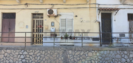 Foto Appartamento in VIA NAZIONALE 32, Taormina Villagonia di 55 m²