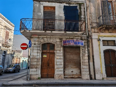 Foto Casa indipendente in VIA ARCHIMEDE 146, Floridia di 150 m² in vendita