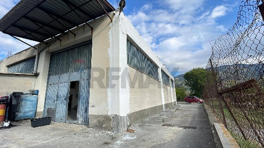 Foto Locale commerciale in CONTRADA SAN FRANCESCO, Francavilla di Sicilia