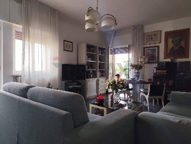 Foto Appartamento in Viale Kennedy 48, Bari Poggiofranco di 153 m²