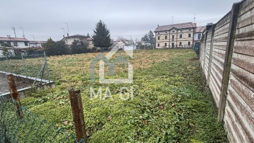 Foto Terreno residenziale in via corridoni, Carbonera Vascon di 880 m²