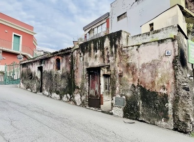 Foto Casa indipendente in Via Miracoli 12, Acireale di 113 m² con 6 locali