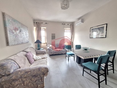 Foto Appartamento in Via Almerico Meomartini, Benevento di 113 m²