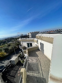 Foto Appartamento in Via: Roma, Camporotondo Etneo Centro di 75 m²