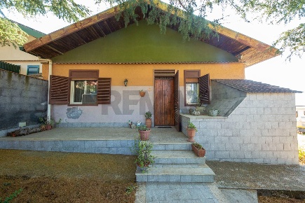 Foto Villa unifamiliare in Via Vaccarini, Mascalucia Centro di 157 m²