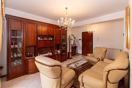 Foto Appartamento in Via Antonino corsaro 9, Camporotondo Etneo Centro