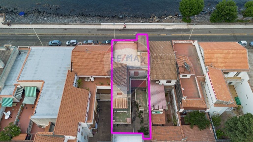 Foto Casa indipendente in lungomare Edorado Pantano 99, Riposto Centro