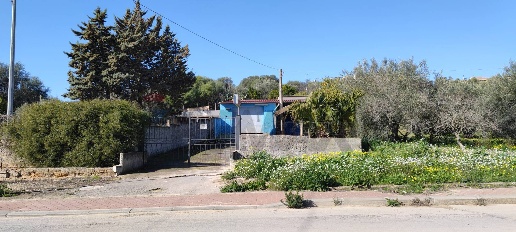 Foto Locale commerciale in VIA COMISO S.P.150 118/B, Mazzarrone di 133 m²