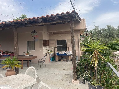 Foto Casa indipendente in VIA SCACCHIERE, Zafferana Etnea Centro di 1100 m²