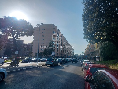 Foto Locale commerciale in Largo Bacone, Roma Ponte Mammolo di 79 m²