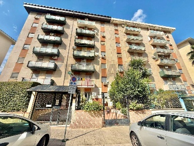 Foto Appartamento in Via Bronte 19, Palermo Boccadifalco - Baida di 112 m²