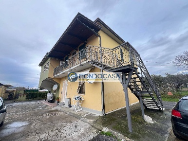 Foto Appartamento in via calcina, Luni Casano Dogana Isola di 75 m²