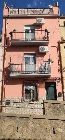 Foto Casa indipendente in VIA CIRCONVALLAZIONE 107, Caltagirone Centro